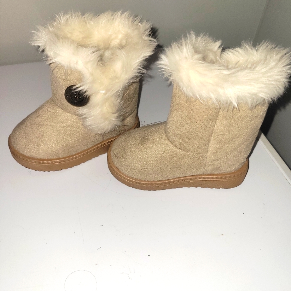 Size 6 . China button city boots